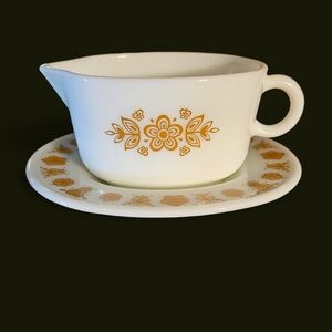 Pyrex Gravy Boat and Saucer
